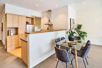 8B/42 Molesworth St, Thorndon