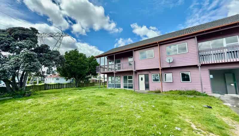 2 Carey Place, Otara