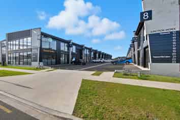 Papamoa commercial unit for sale