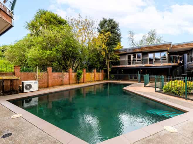 343 River Road, Claudelands