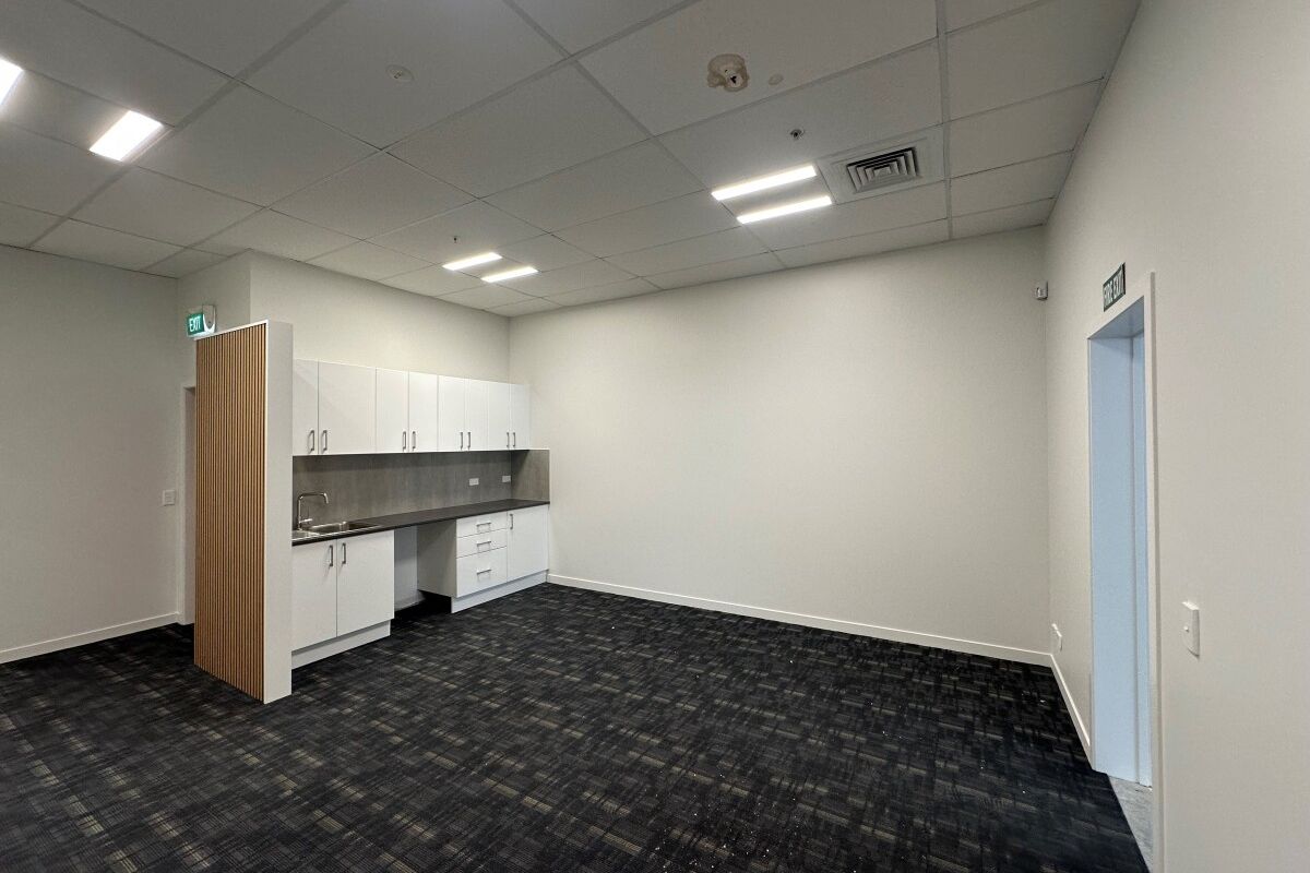 Modern Office Space in Prime Fringe Location - Altro