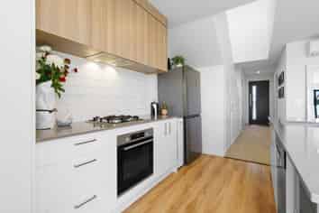 2/102 Swayne Road, Cambridge