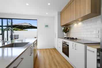 2/102 Swayne Road, Cambridge