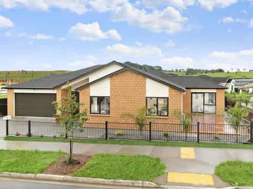 104 Tukutata Crescent, Wainui