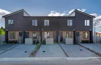 15 Ngakoro Road, Karaka