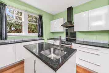 1/5 Winters Road, Redwood