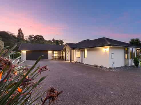 24 Riverstone Drive, Welcome Bay