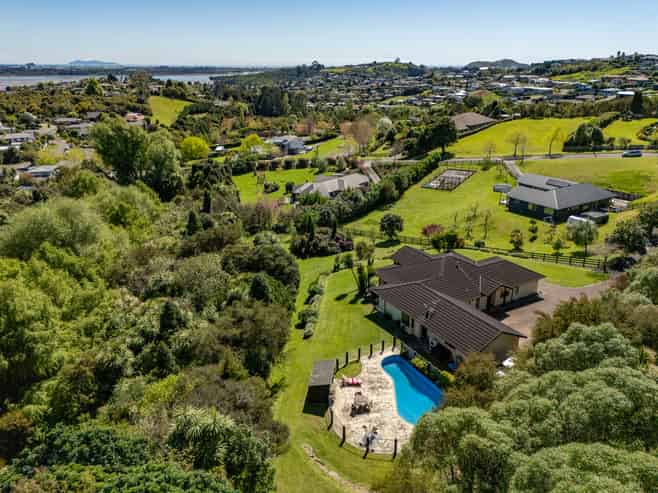 24 Riverstone Drive, Welcome Bay