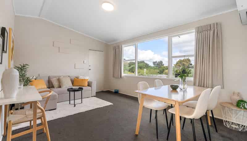 2/6 Leonard Road, Mount Wellington