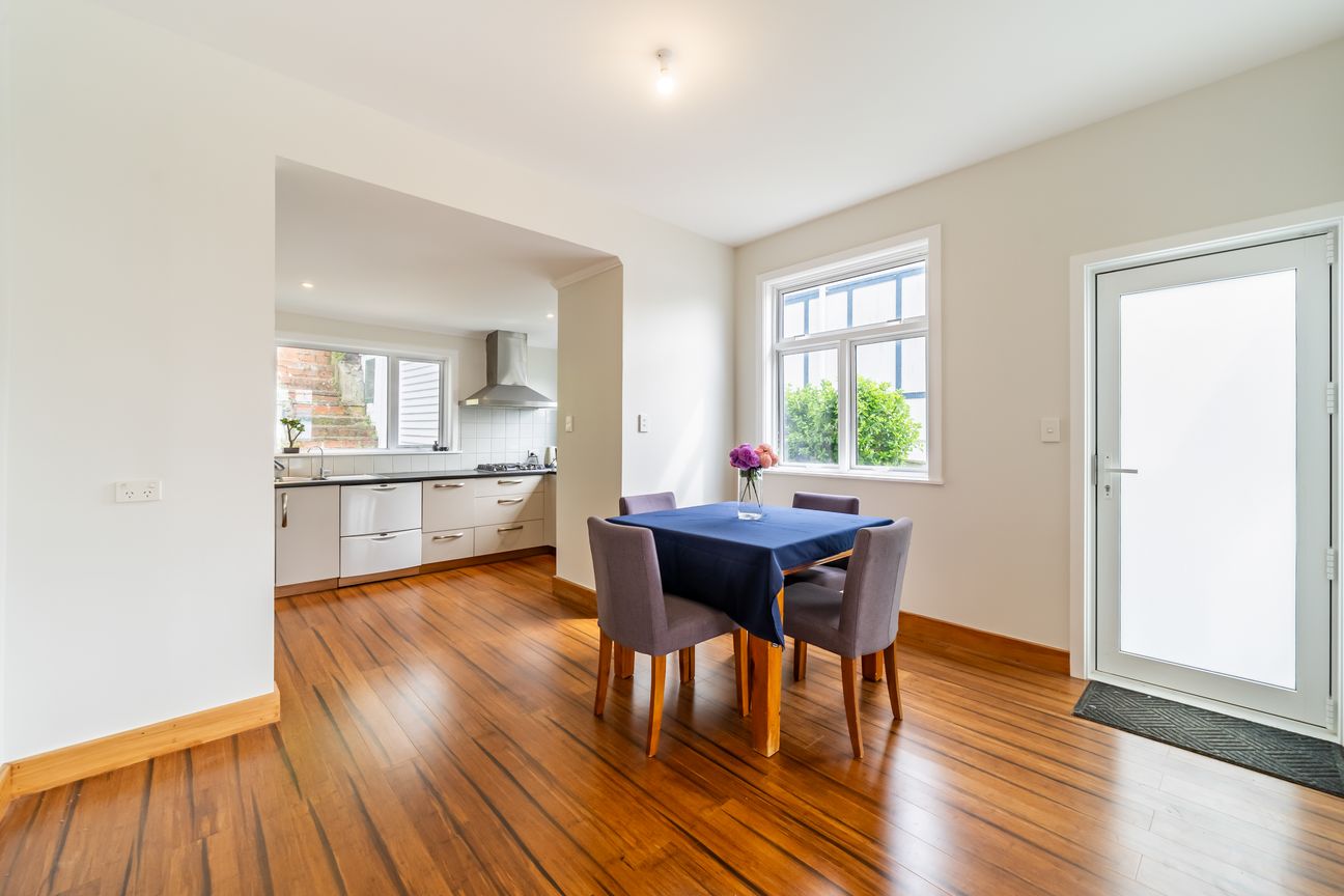 Seaside Living at Its Finest - Vista 5