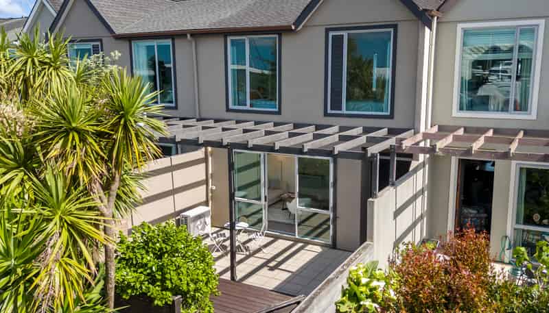 9X Clearwater Cove, West Harbour