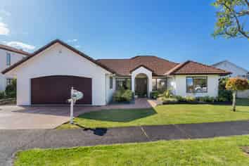 54 Mt Lebanon Crescent, The Gardens