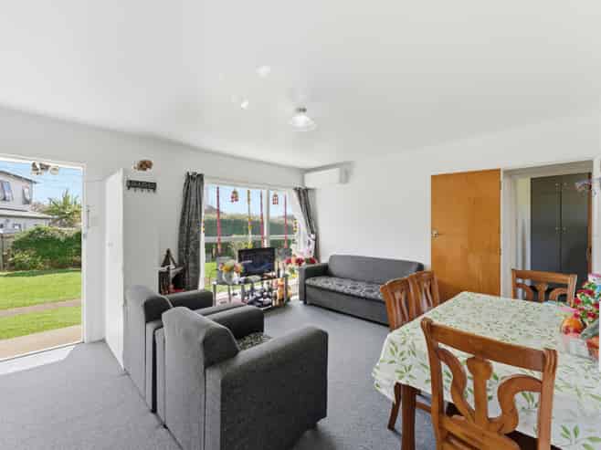 1-3/34 Buckingham Crescent, Papatoetoe