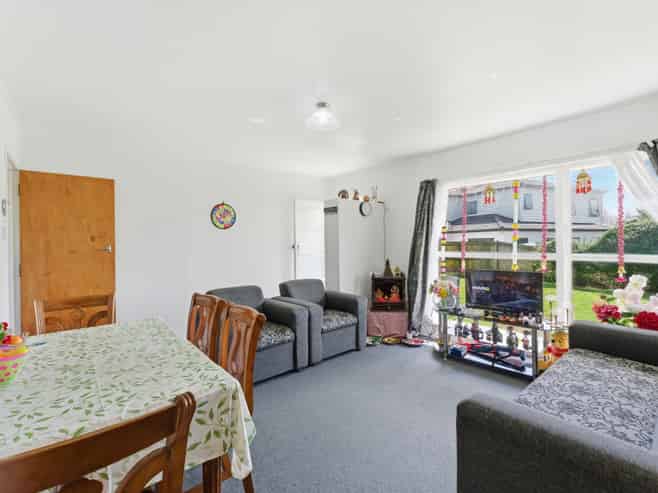 1-3/34 Buckingham Crescent, Papatoetoe