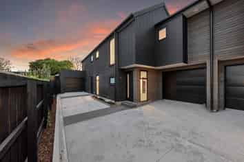 4/30 McLean Street, Linwood