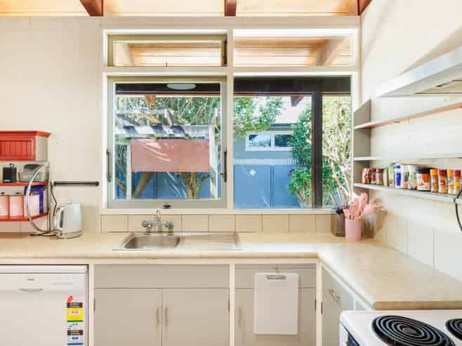 4 & 4A Viscount Place, West End