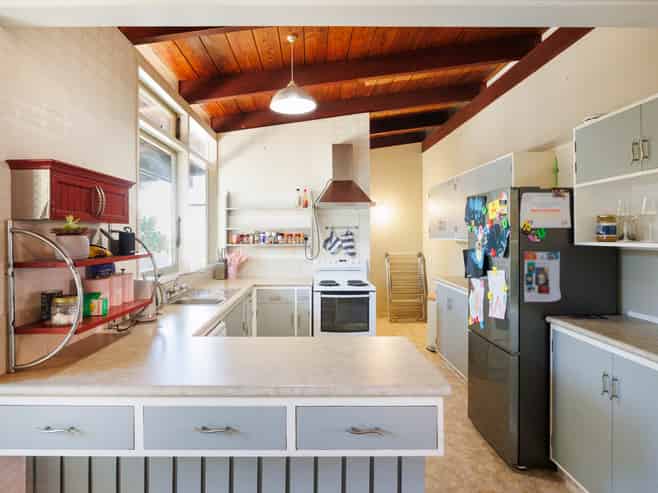 4 & 4A Viscount Place, West End