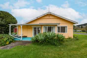 1059 Pouewe Street, Kawhia