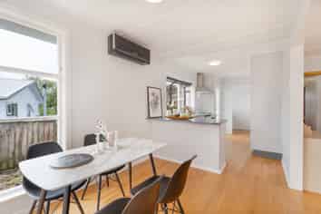 31 Beazley Avenue, Paparangi