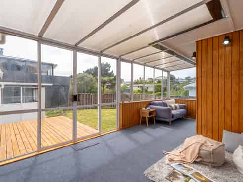 31 Beazley Avenue, Paparangi