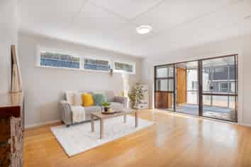 31 Beazley Avenue, Paparangi