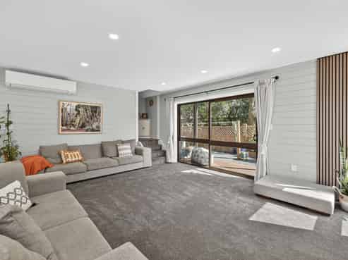 189 Rocking Horse Road, Southshore