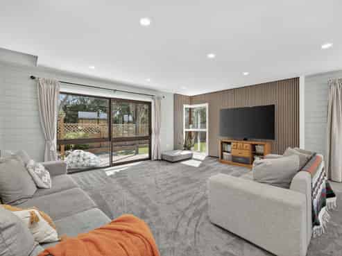 189 Rocking Horse Road, Southshore