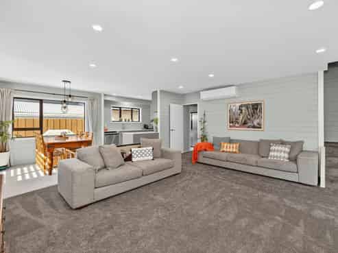 189 Rocking Horse Road, Southshore