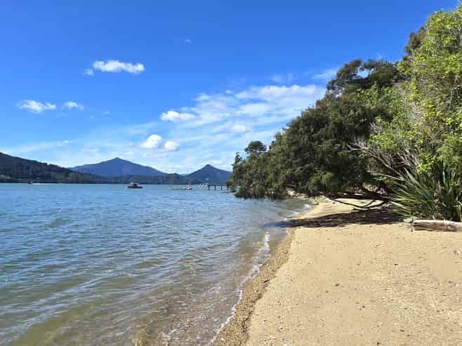 460 Moetapu Bay Road, Moetapu Bay