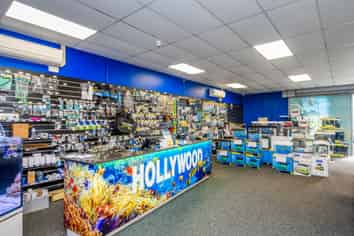 High Profile Trade/Retail - One Tenant since 2000!