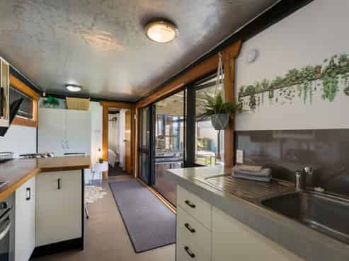 42 Beach Road, Waihi Beach