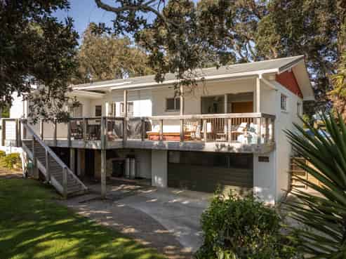 20 Moana Drive, Tanners Point