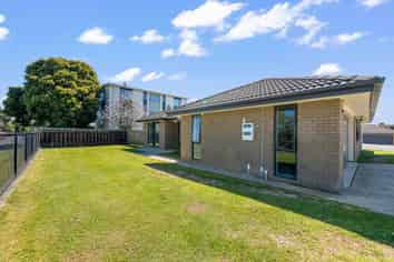 203 Weymouth Road, Manurewa