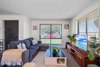 203 Weymouth Road, Manurewa