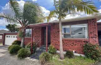 2/51 Shakespeare Road, Milford