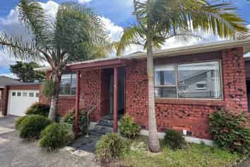 2/51 Shakespeare Road, Milford