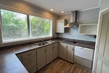 2/51 Shakespeare Road, Milford