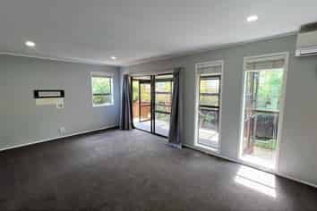2/51 Shakespeare Road, Milford