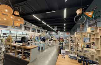Exceptional showroom opportunity on Link Drive