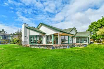 41 Wairere Road, The Gardens