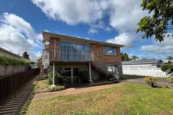 1/4 Preston Avenue, Mount Albert