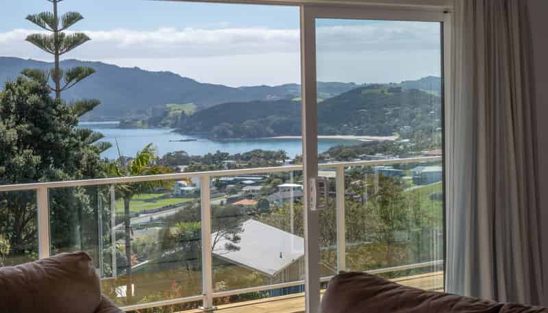 5 Eagles Way, Cable Bay