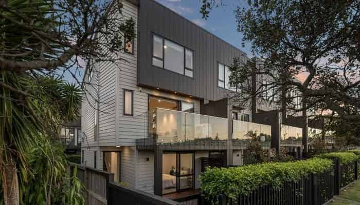 2E Fowler Street, Northcote