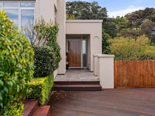 117 Marine Drive, Sorrento Bay, Eastbourne