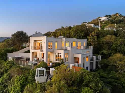 117 Marine Drive, Sorrento Bay, Eastbourne