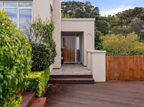 117 Marine Drive, Sorrento Bay, Eastbourne