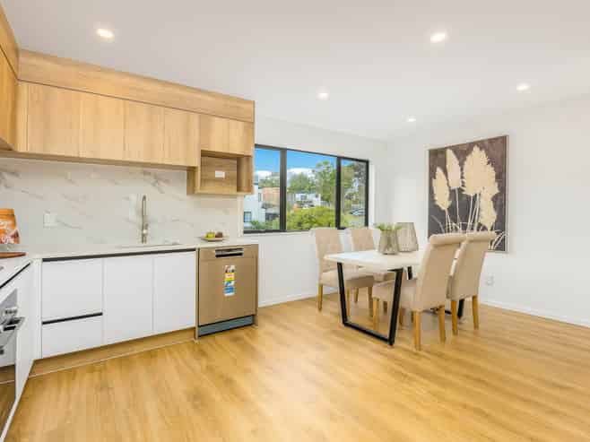 9/6 Woodhouse Place, West Harbour