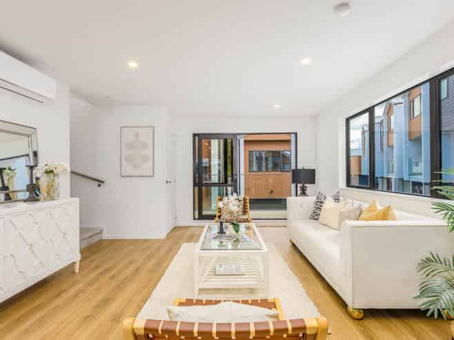 9/6 Woodhouse Place, West Harbour