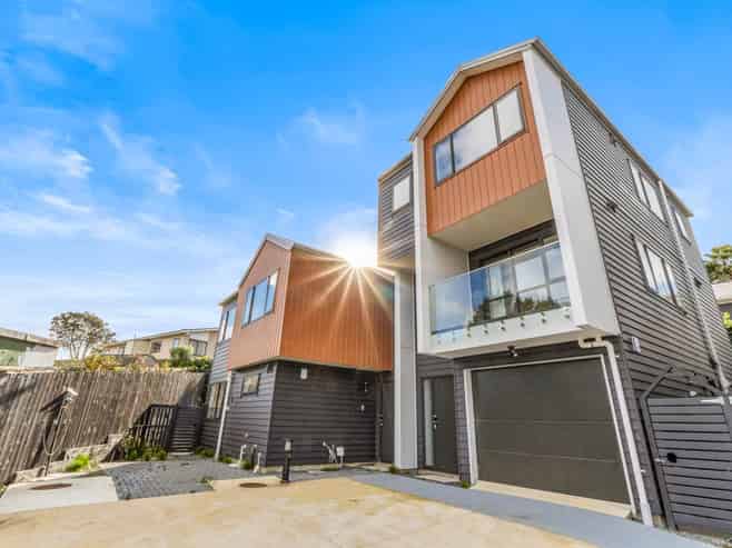 9/6 Woodhouse Place, West Harbour