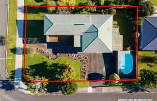 18 Lavelle Road, Henderson